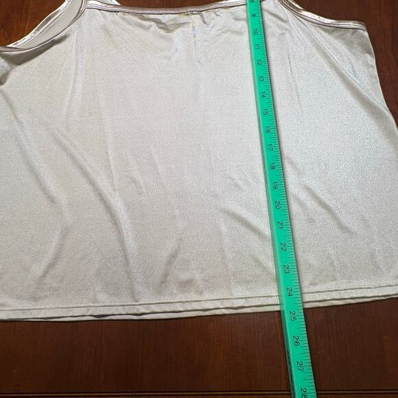 Vanity Fair NWT Reversible Neckline Tank Size 1X - Picture 5 of 5